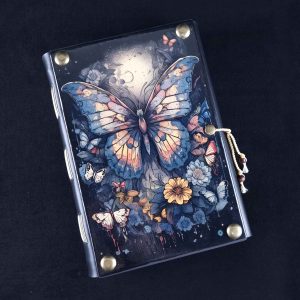 Caderno costurado com capa em madeira Borboleta 08