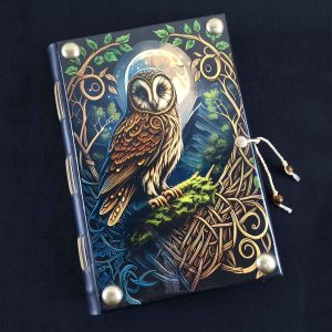 Caderno costurado com capa em madeira Coruja 02