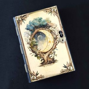 Caderno costurado com capa em madeira Lua 02