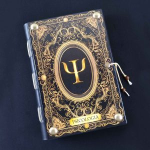 Caderno costurado com capa em madeira Psicologia