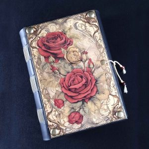 Caderno costurado com capa em madeira Rosas 01