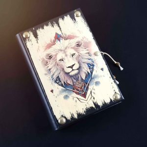 Fichário com capa em madeira A5 Leão 01