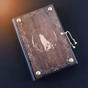 Fichário com capa em madeira A4 Lobo 02