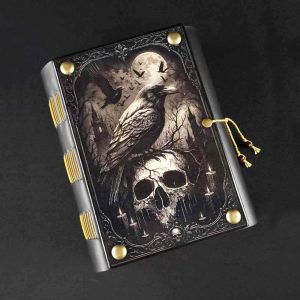 Caderno costurado com capa em madeira Corvo 02