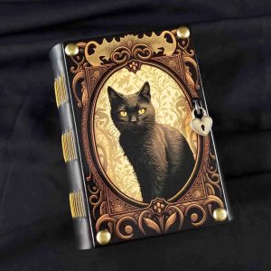 Caderno costurado com capa em madeira Gato 04
